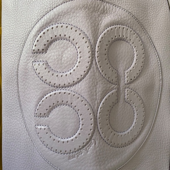 Coach - Picture 2 of 7